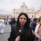 A San Pietro folla di fedeli, anche dalla Sardegna, per l’omaggio a Papa Francesco