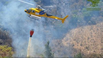 corpo forestale incendio elicottero