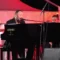 Sassari, festival Abbabula 2025: gran finale da applausi con Raphael Gualazzi e l’orchestra De Carolis