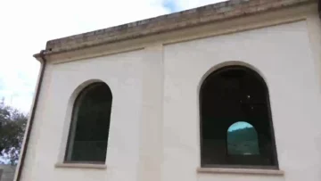 1 (11)