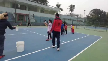 1 (10)