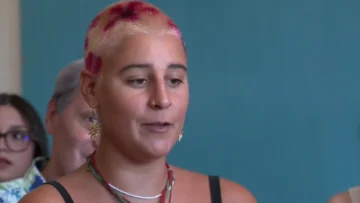 1 (19)