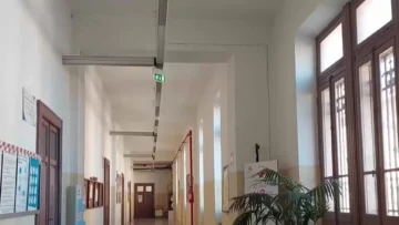 1 (3)