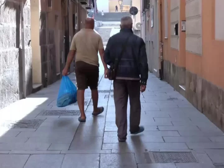 1 (4)